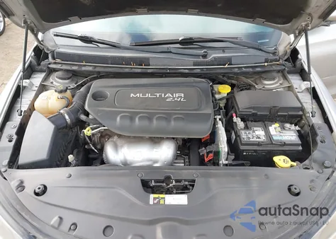 2015 Chrysler 200 S z USA, uszkodzony, nr VIN 1C3CCCBBXFN660857